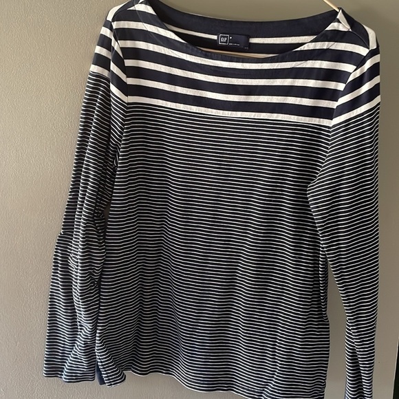 GAP Navy and White Striped Top - Picture 1 of 3